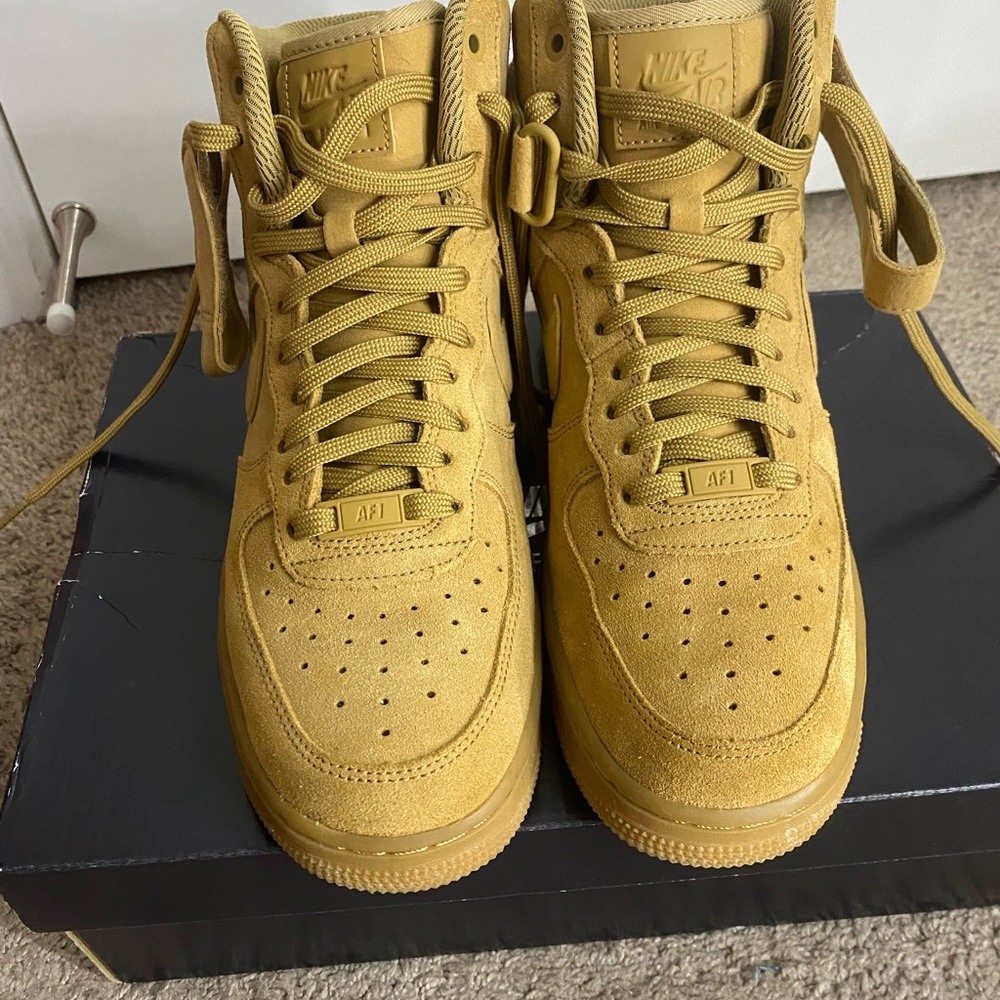 Air Forces - image 1